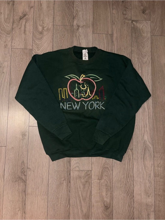 Fruit of the Loom Other - Vintage New York Graphic Crewneck Sweater - Dark Green
